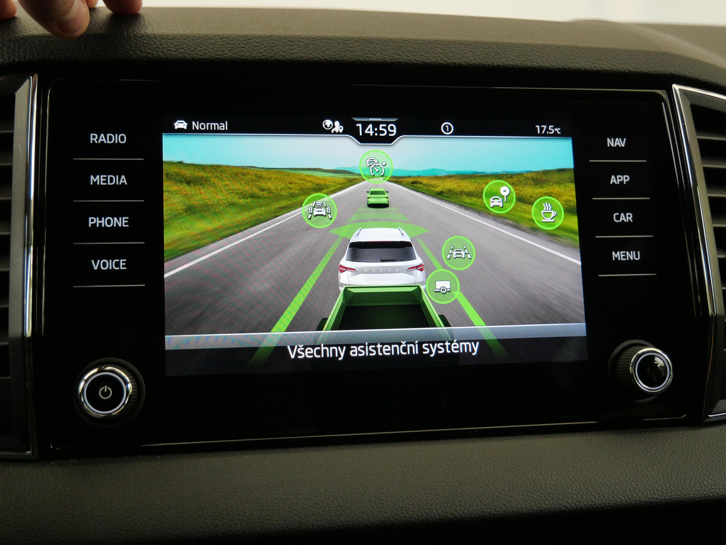 Škoda Karoq 1.5 TSI 110 kW Top Selection