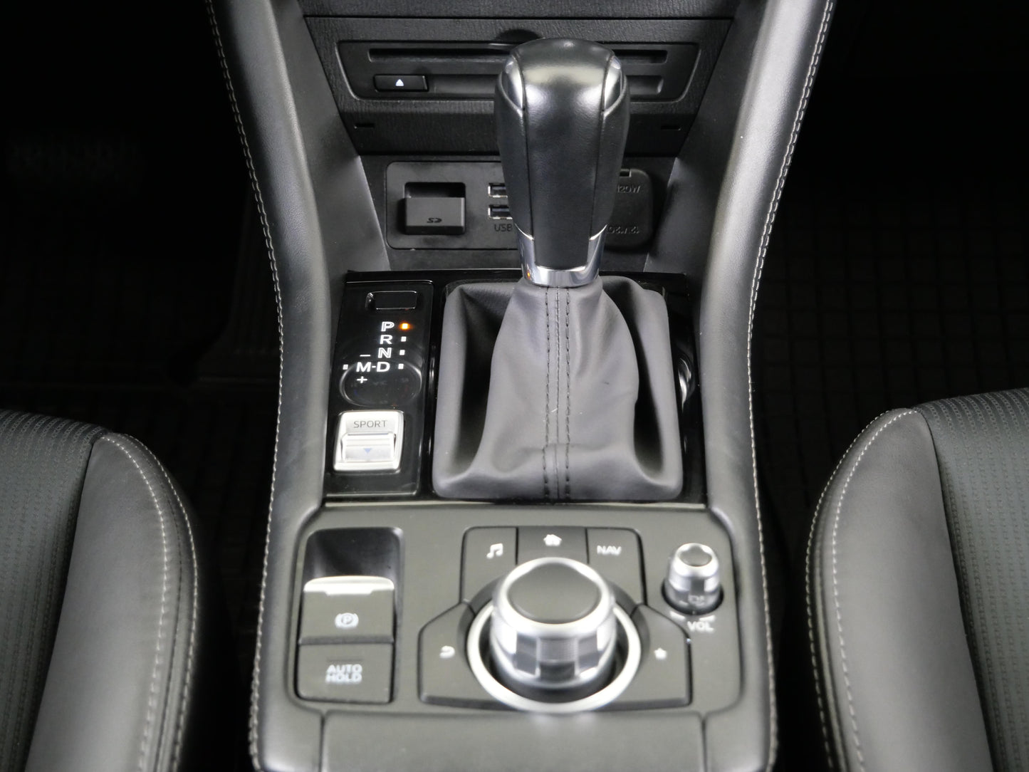 Mazda CX-3 2.0i 110 kW AWD Sports-Line