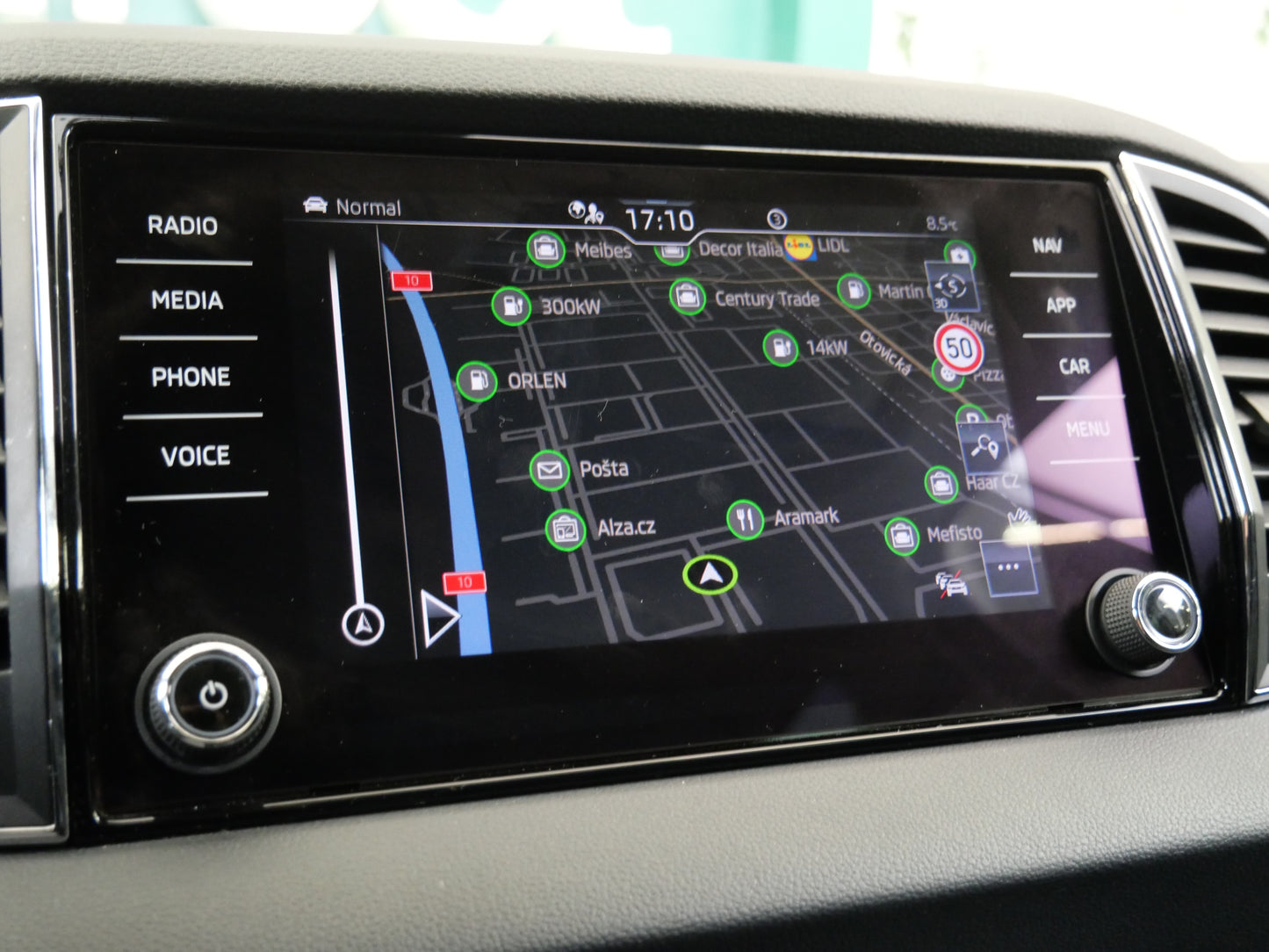 Škoda Karoq 1.5 TSI 110 kW Top Selection