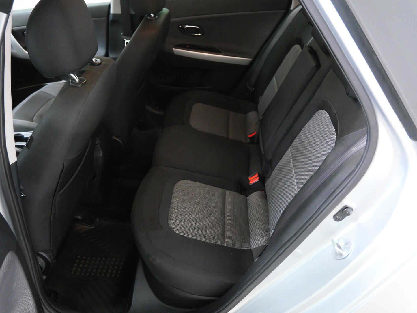 Kia Cee´d 1.6 GDI 99 kW Exclusive