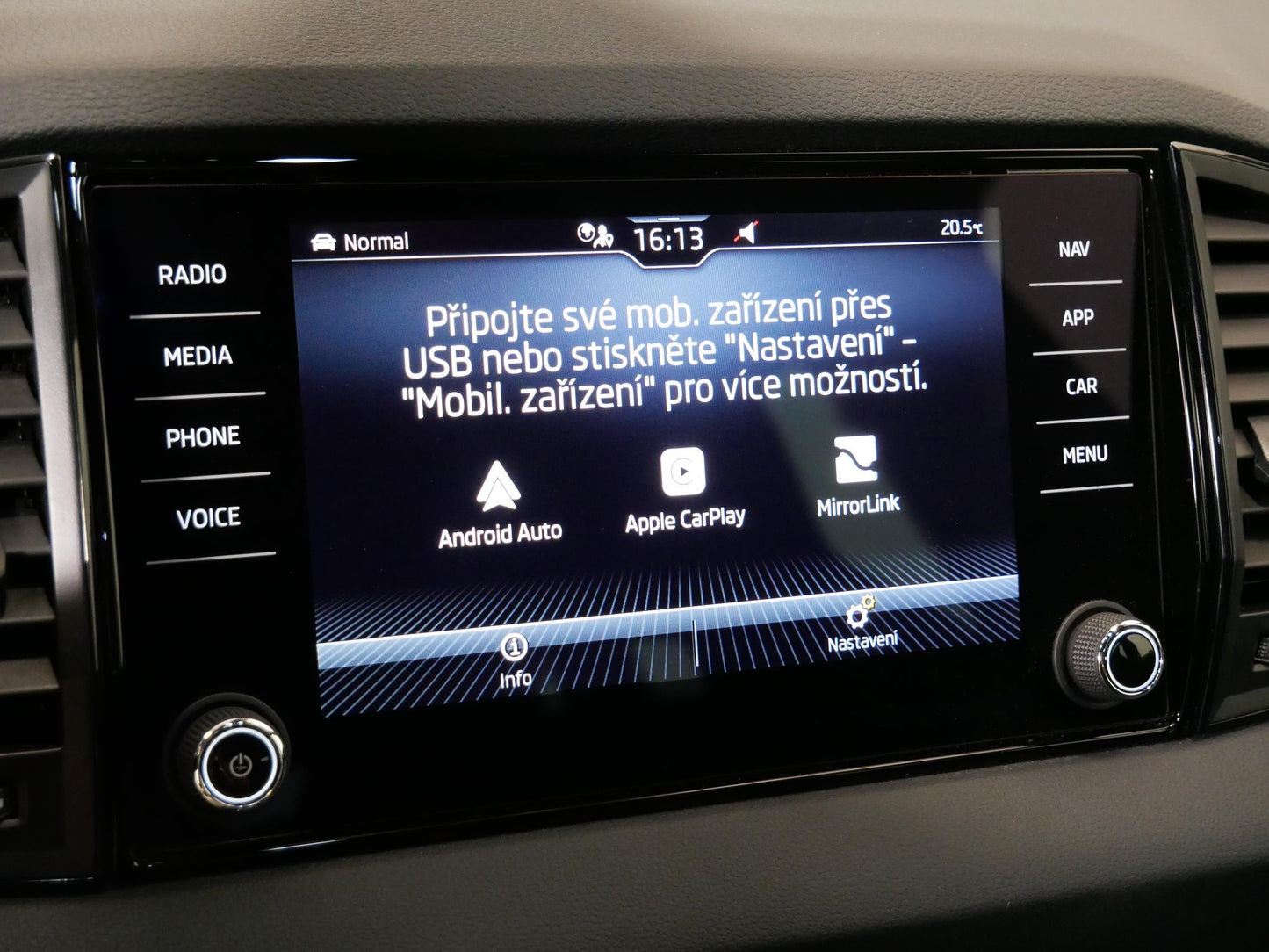 Škoda Karoq 2.0 TDI 110 kW Sportline