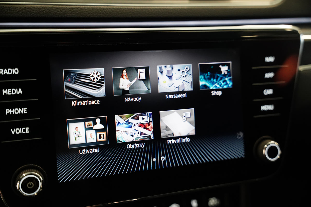 Škoda Superb 2.0 TDI 147kW L&K – foto 21