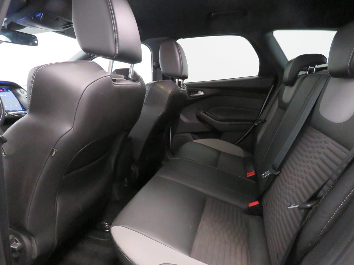 Ford Focus 2.0 EcoBoost 184 kW ST