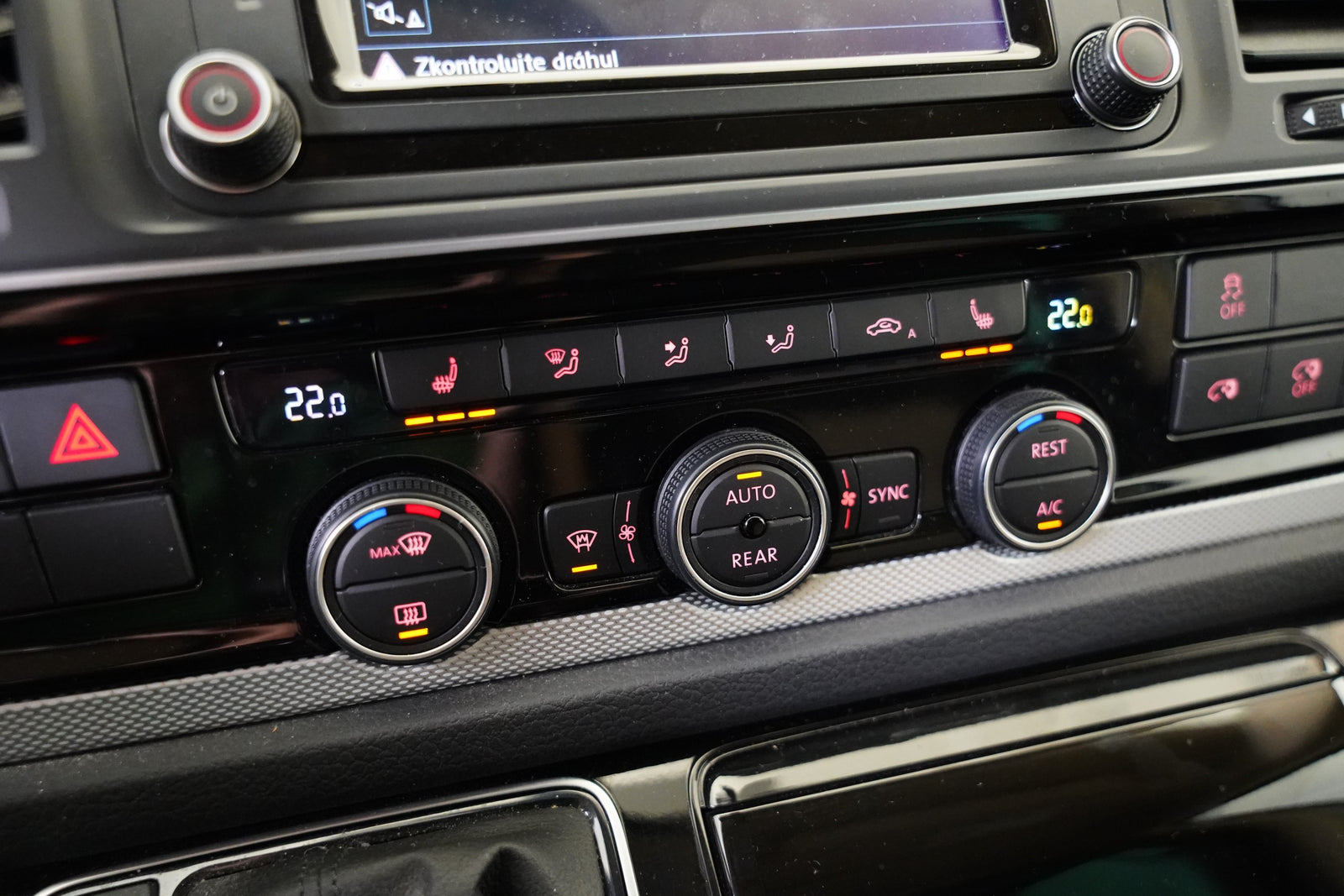 Volkswagen Multivan 2.0 TDI 150kW 4Motion Highline – foto 21