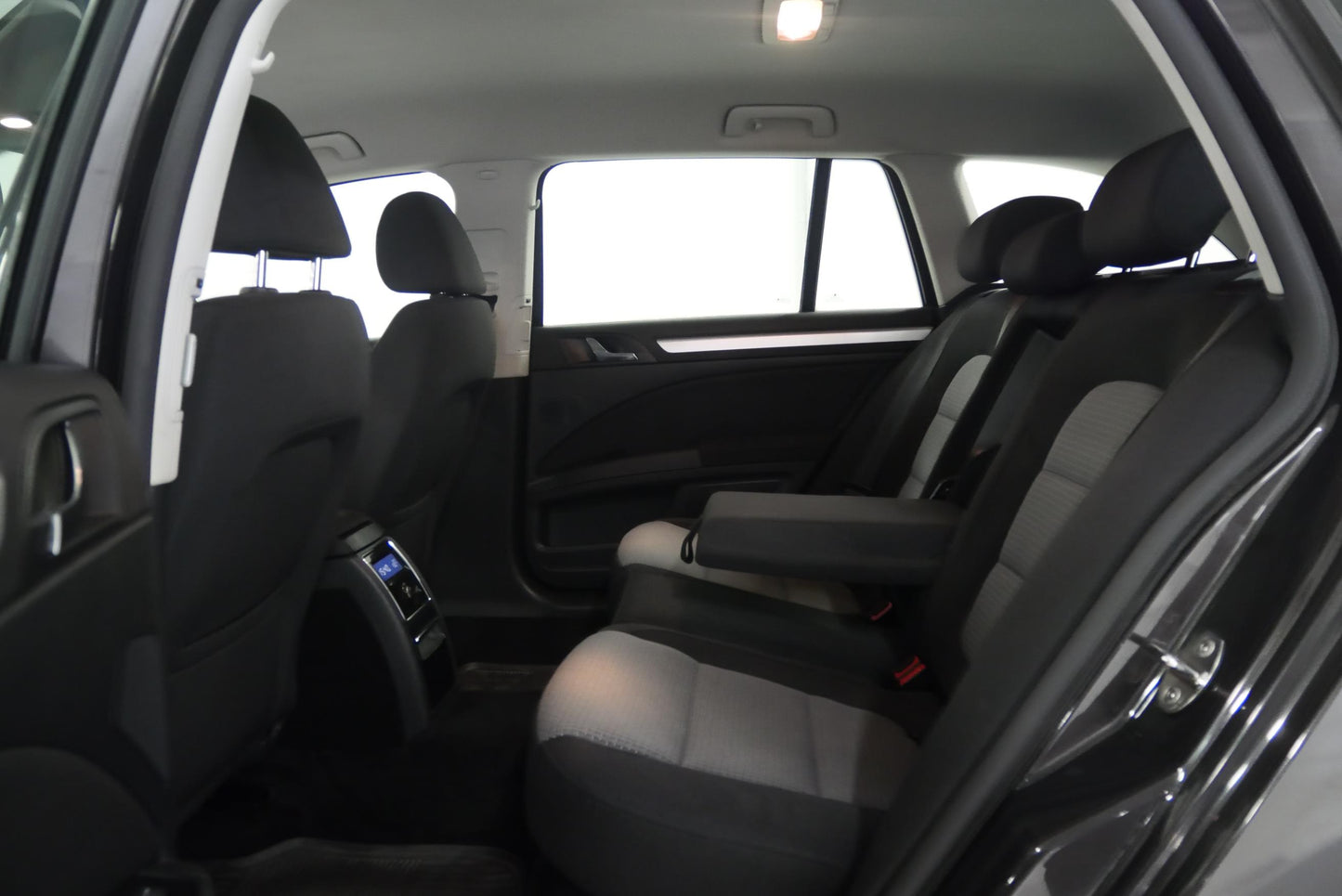 Škoda Superb 2.0 TDI 103 kW Ambition