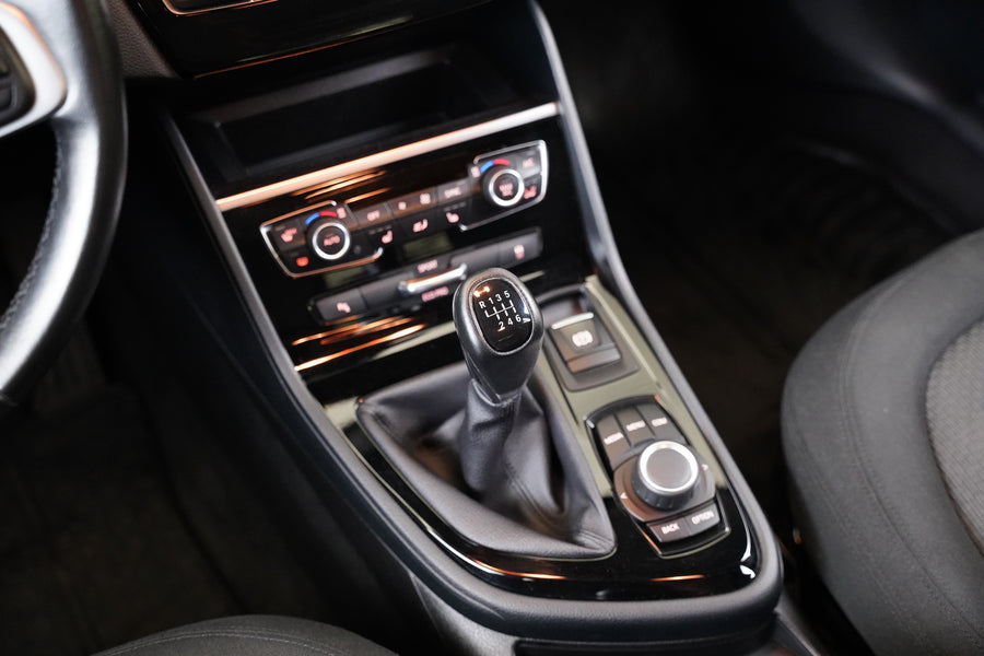 BMW Řada 2 216d 85 kW Advantage – foto 22