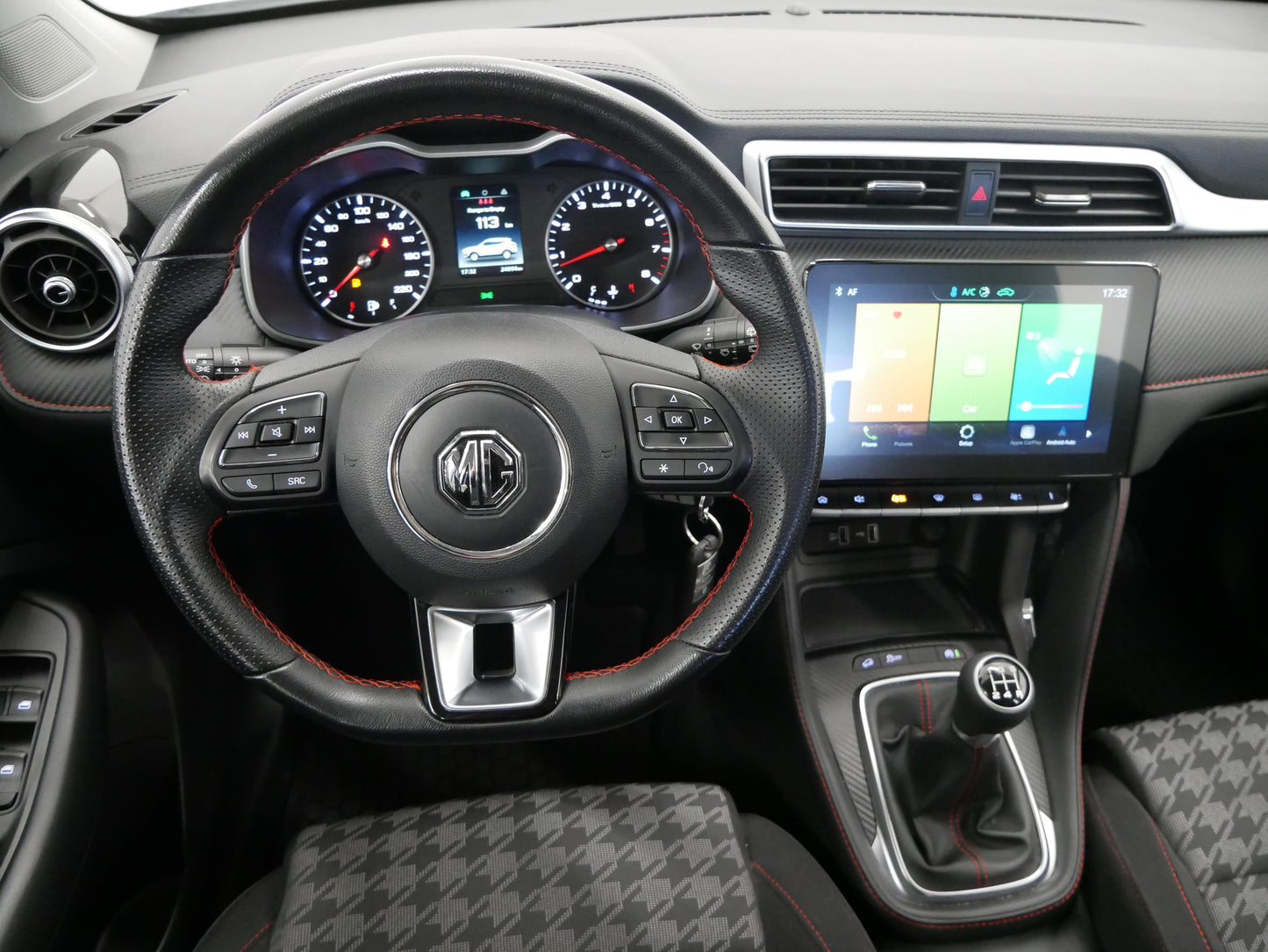 MG ZS 1.5 DVVT Essential