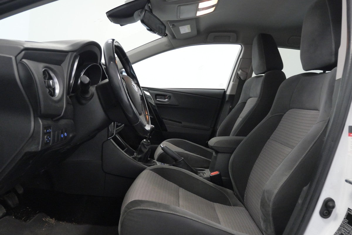 Toyota Auris 1.6 Valvematic 97 kW Active – foto 11