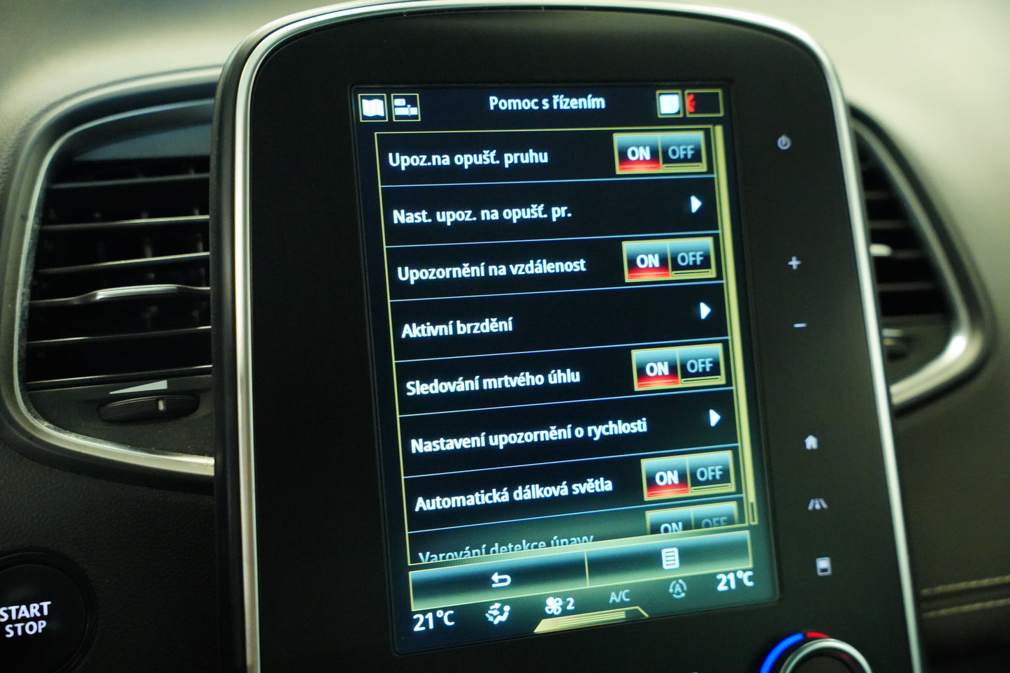 Renault Grand Scénic 1.7 dCi 88 kW Bose Edition