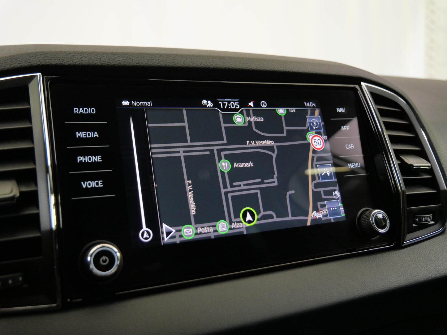 Škoda Karoq 1.5 TSI 110 kW Top Selection