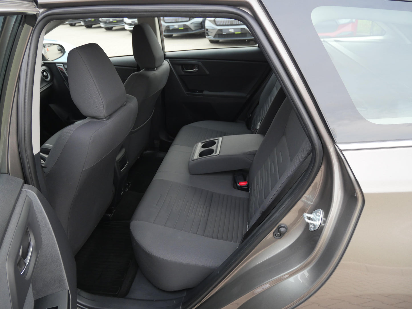 Toyota Auris 1.6i 97 kW Valvematic