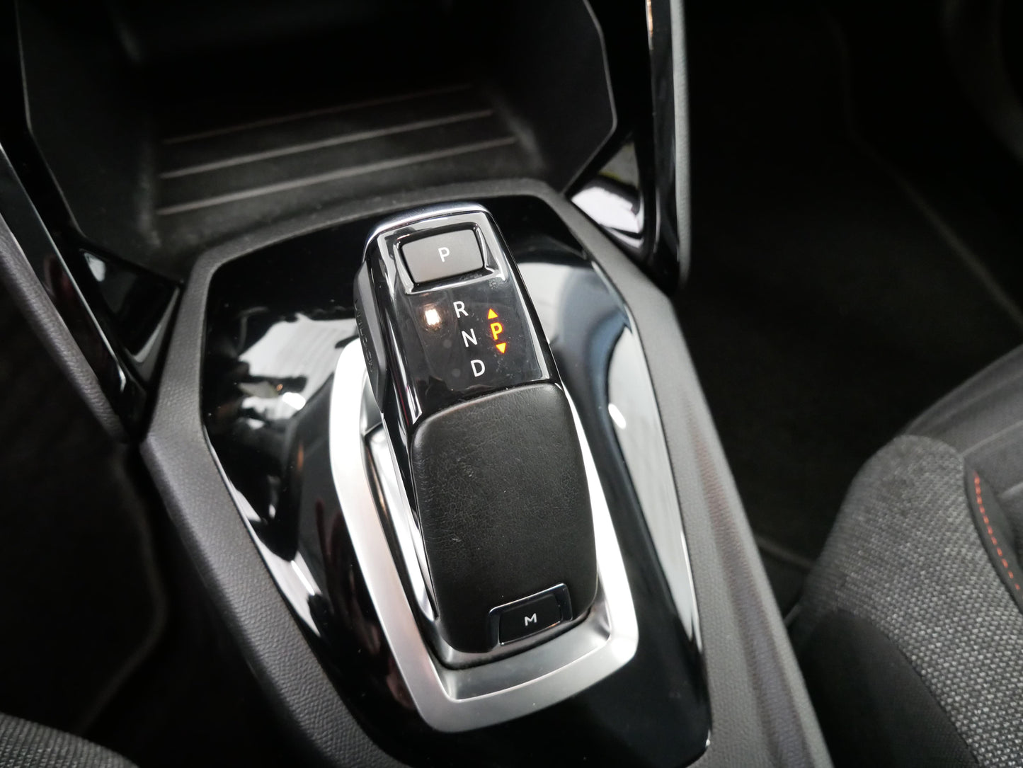 Peugeot 2008 1.2 PureTech 96 kW Active Pack