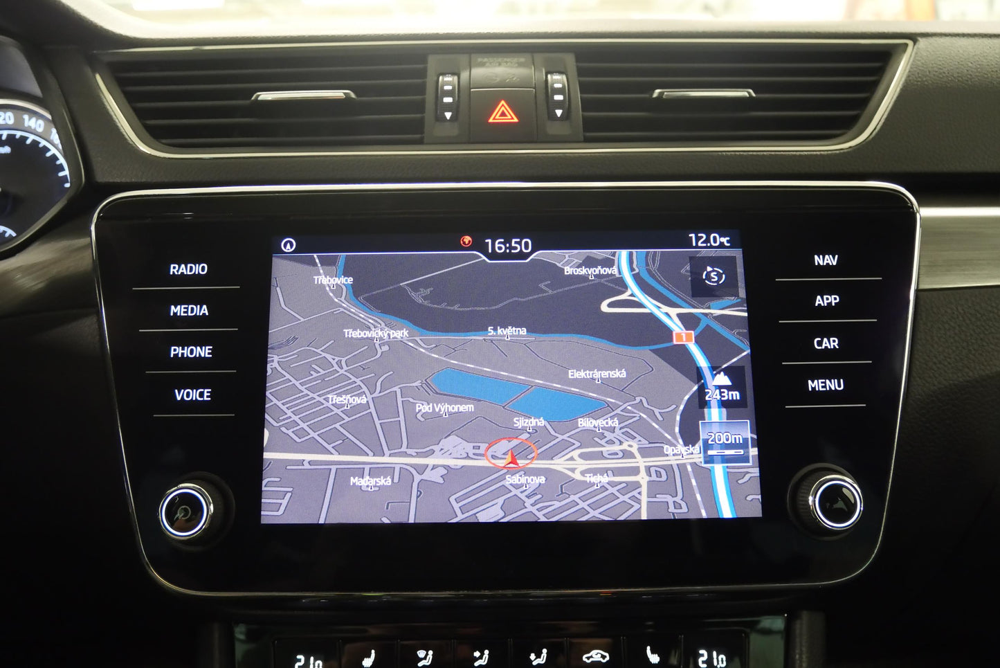 Škoda Superb 2.0 TDI 110 kW Style