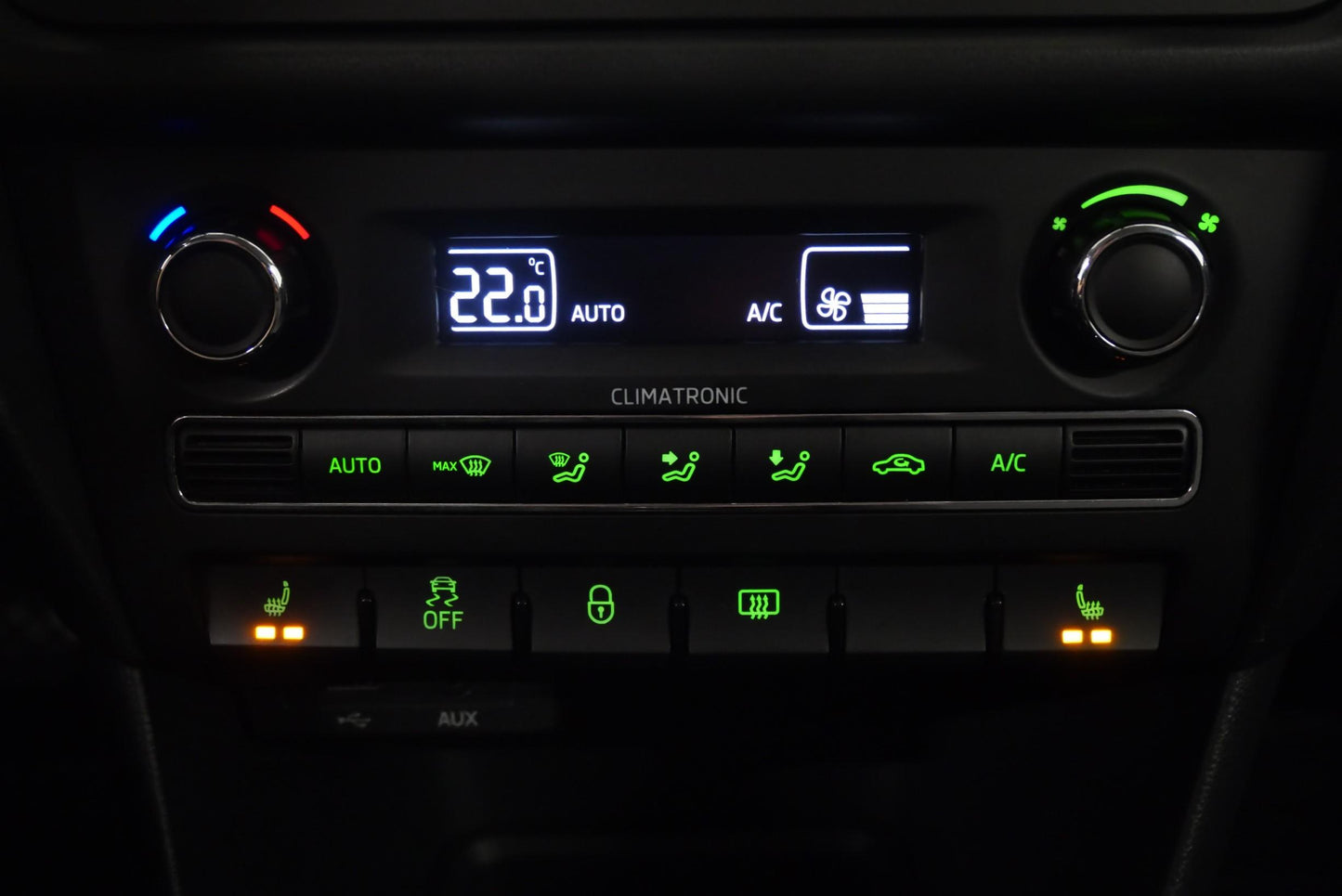 Škoda Rapid 1.6 TDI 77 kW Elegance Extra+