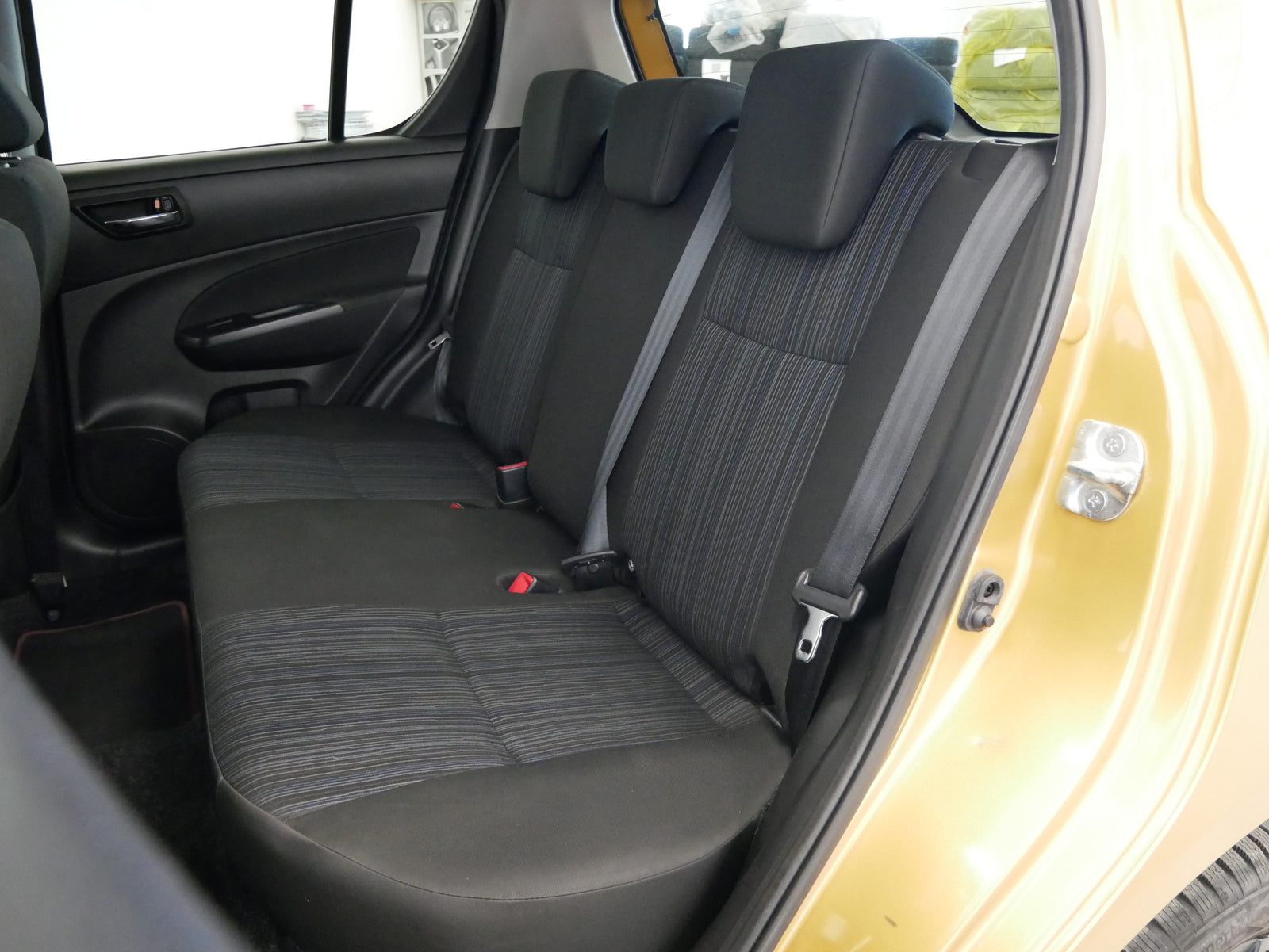 Suzuki Swift 1.2 i 66 kW Comfort – foto 22