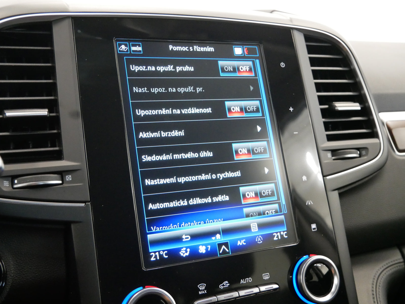 Renault Koleos 1.7 dCi 110 kW Limited – foto 22