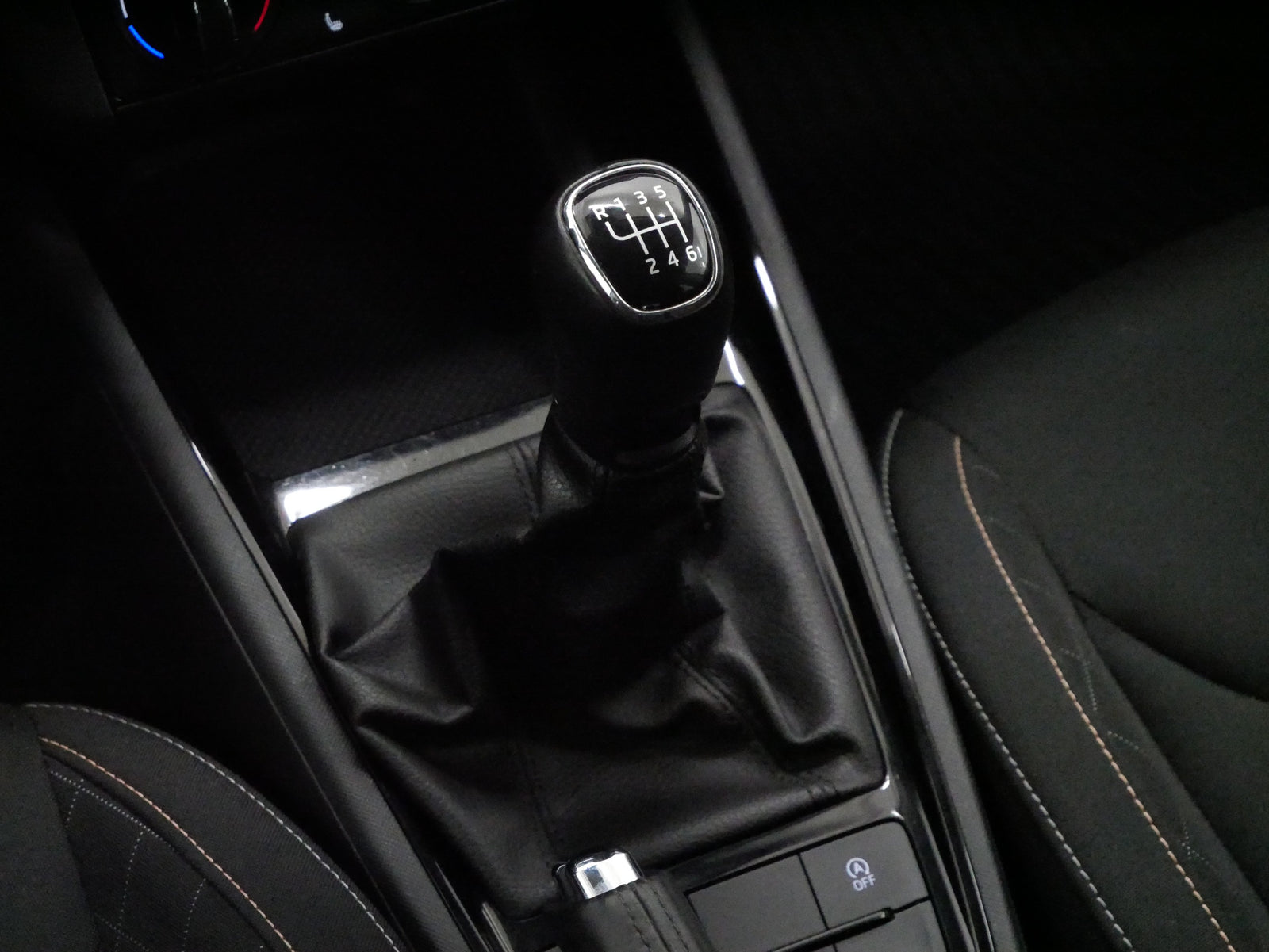 Škoda Scala 1.0 TSI 81 kW Ambition – foto 22