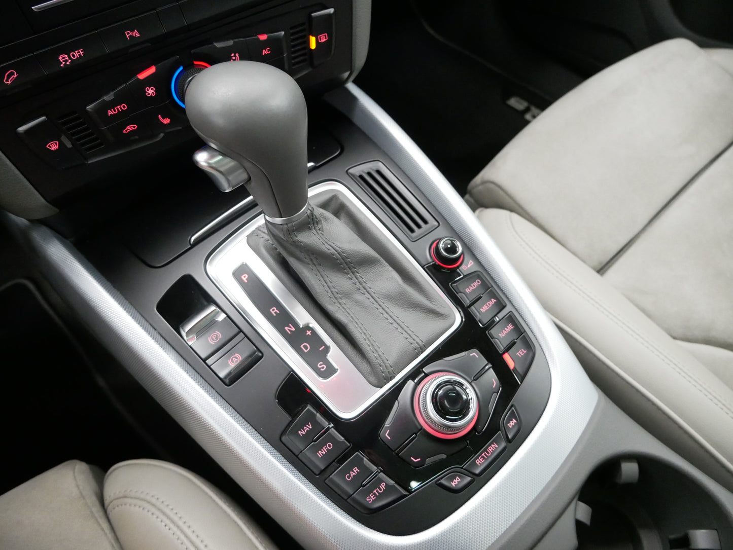 Audi Q5 3.0 TDI 176kW quattro Standard