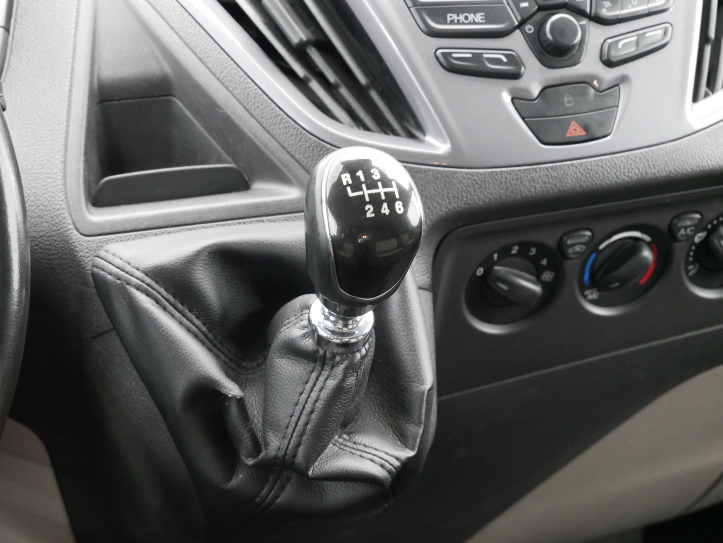 Ford Tourneo Custom 2.0 TDCi 125 kW