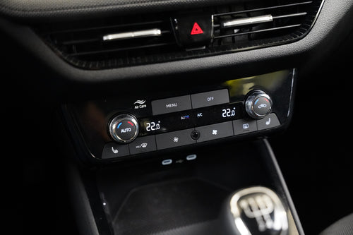 Škoda Fabia 1.0 MPI 59 kW Selection – foto 22