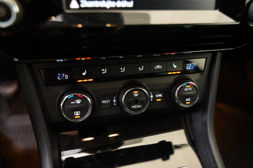 Škoda Superb 2.0 TDI 110kW Ambition – foto 22