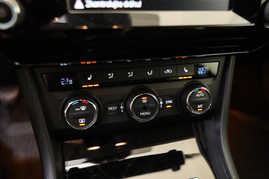 Škoda Superb 2.0 TDI 110kW Ambition – foto 22