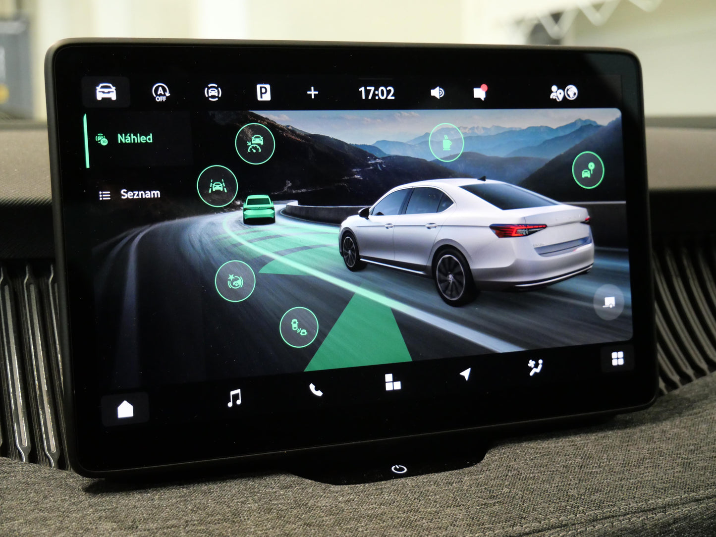 Škoda Superb 2.0 TDI 110 kW DSG Selection