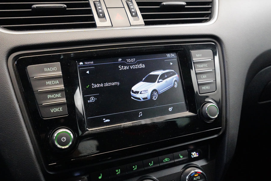 Škoda Octavia 2.0 TDI 135 kW RS Challenge – foto 22
