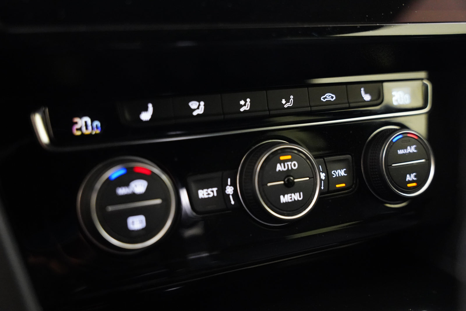Volkswagen Arteon 2.0 TSI 140 kW R-Line – foto 22
