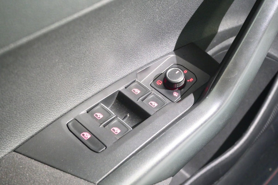 Volkswagen Polo 2.0 TSI 147 kW GTI – foto 12