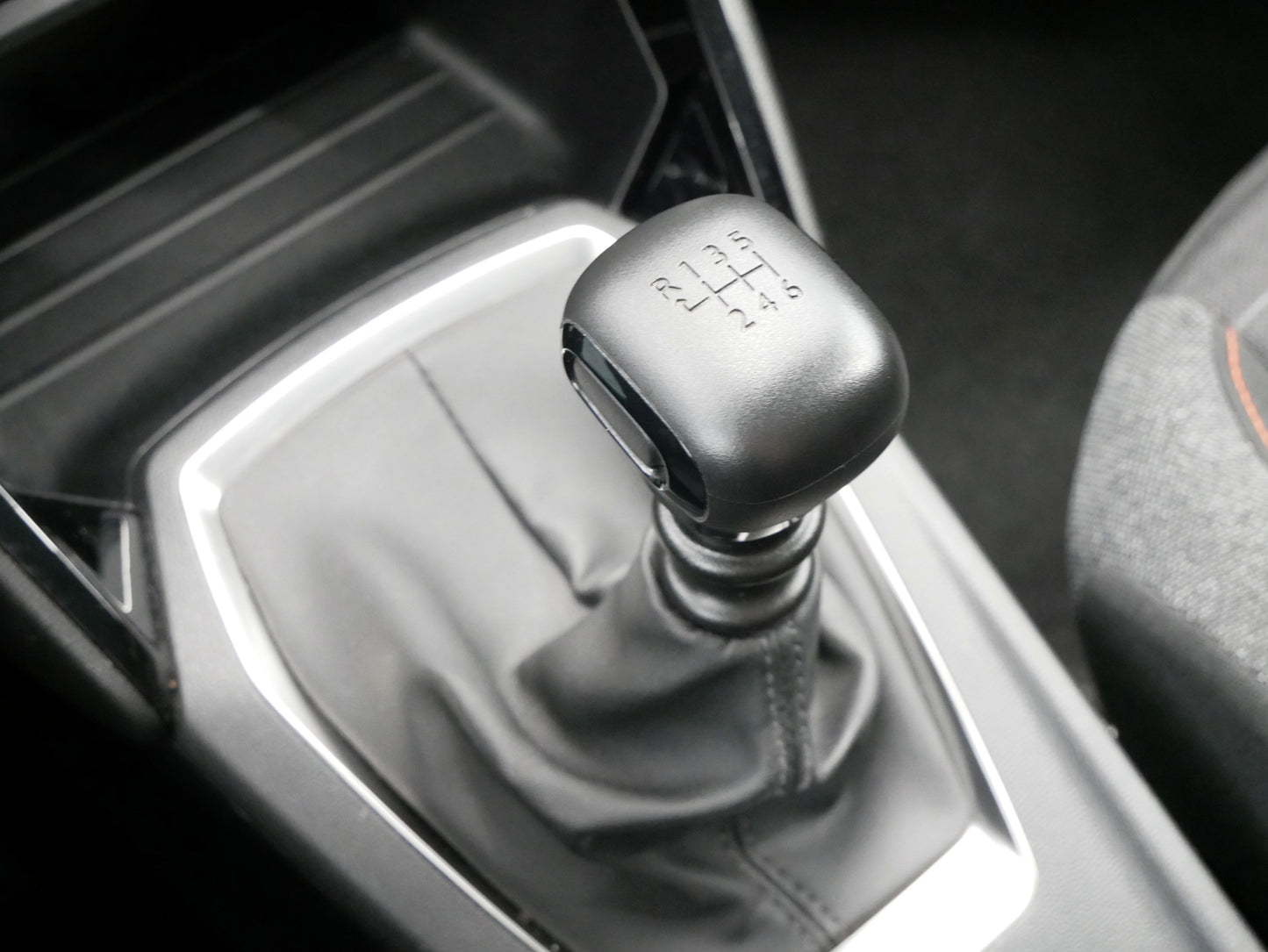 Peugeot 2008 1.2 PureTech 84 kW Active