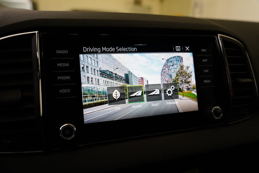 Škoda Karoq 1.5 TSI 110 kW Top Selection – foto 22