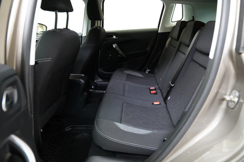 Peugeot 2008 1.2 PureTech 81 kW – foto 22