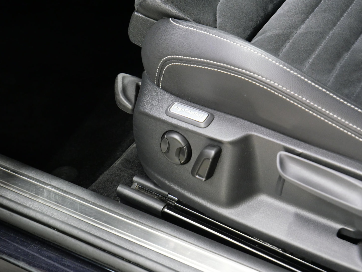 Volkswagen Passat 2.0 TSI 140 kW Elegance