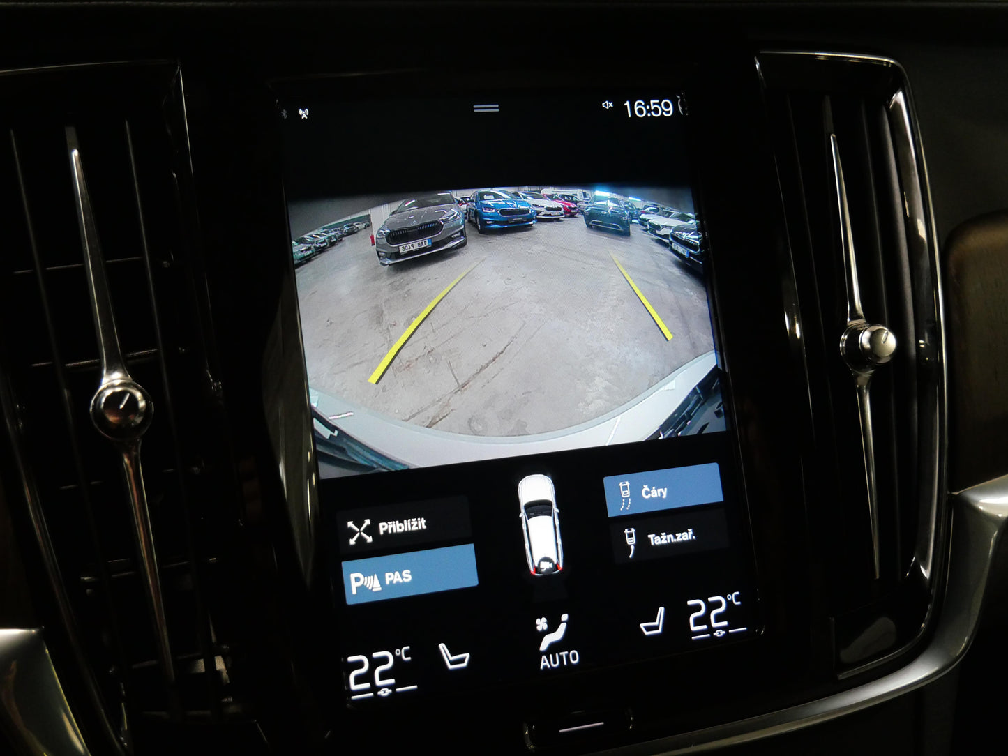 Volvo V90 2.0 B5 173 kW Cross Country
