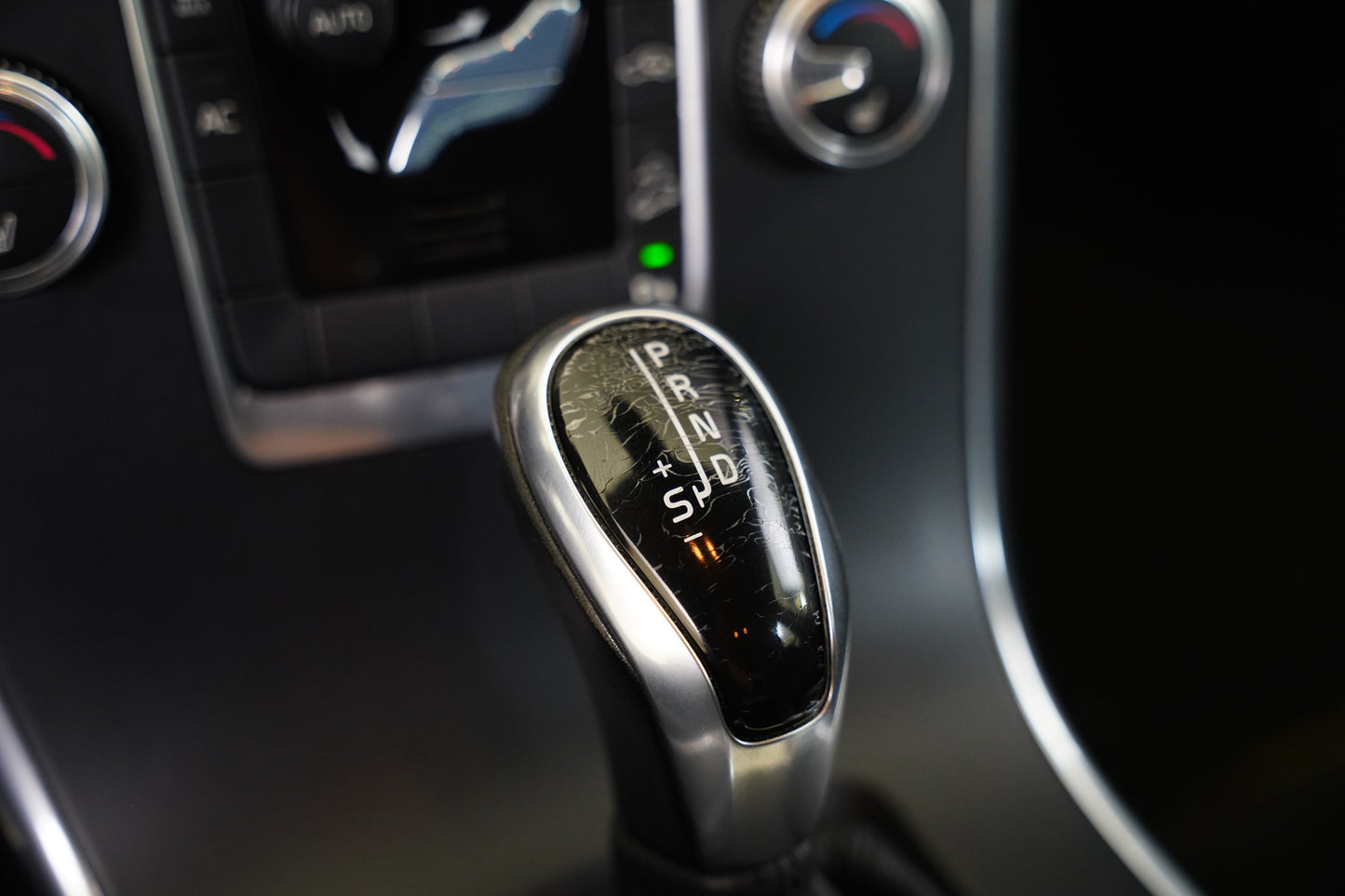 Volvo XC60 2.4 D4 133 kW AWD Kinetic