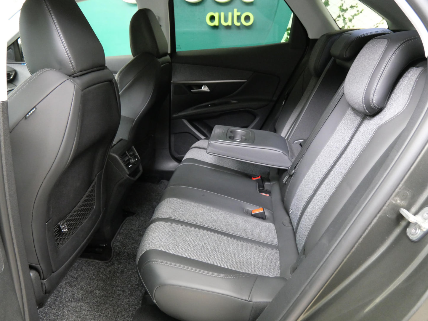 Peugeot 3008 1.2 PureTech 96 kW Allure