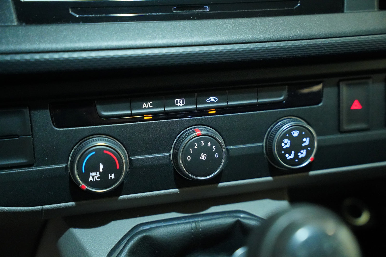 Volkswagen Transporter 2.0 TDI 110 kW Long – foto 22