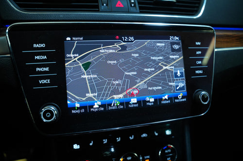 Škoda Superb 2.0 TDI 140 kW DSG Scout – foto 22