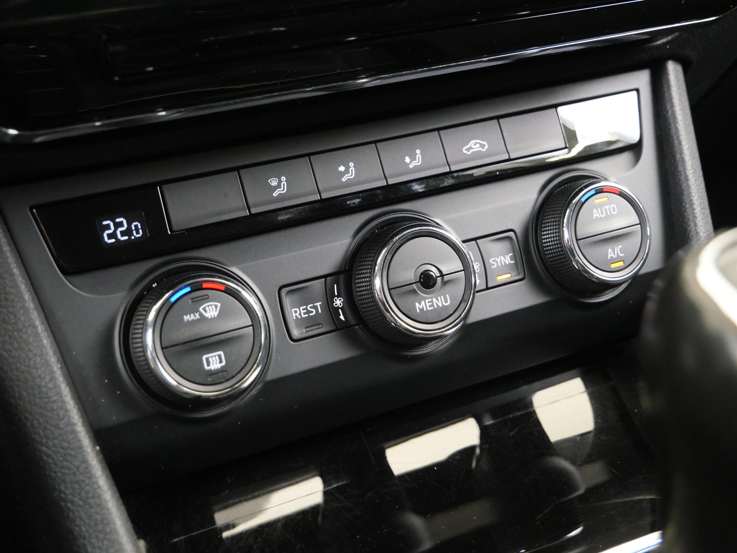 Škoda Superb 1.8 TSI 132 kW Ambition