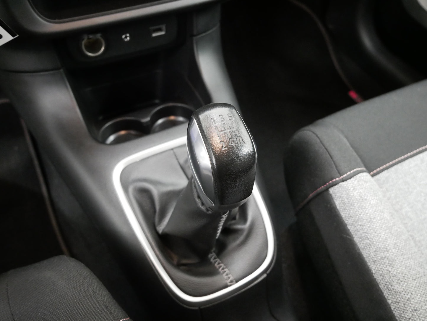 Citroën C3 1.2 PureTech 61 kW Elle