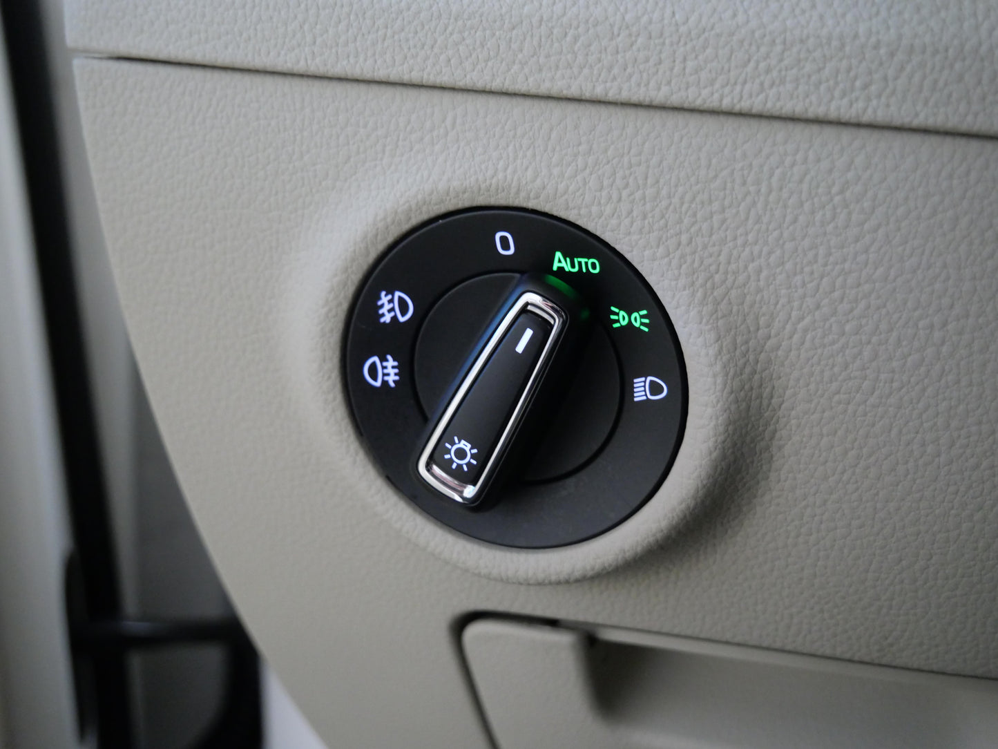 Škoda Superb 2.0 TDI 140 kW Style