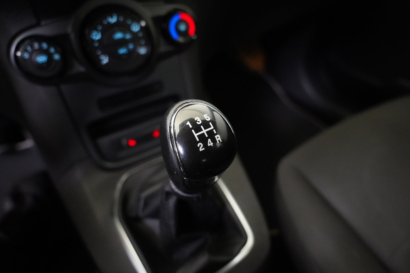 Ford Fiesta 1.0 EcoBoost 74 kW Trend – foto 22