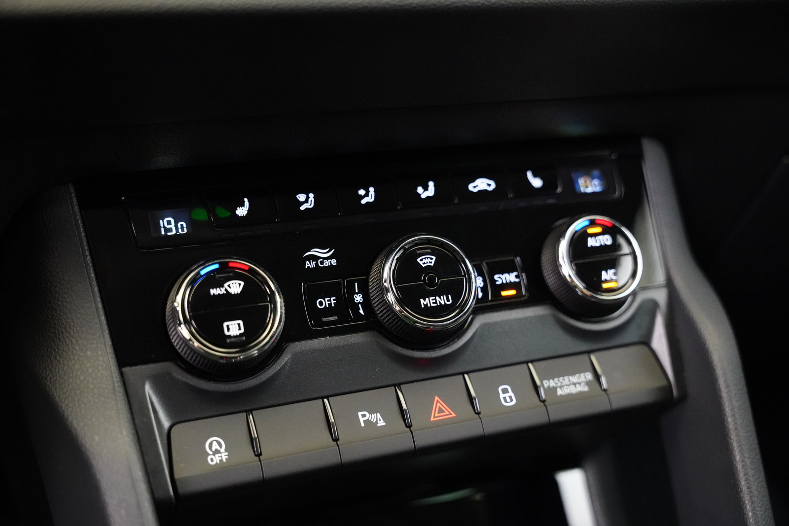 Škoda Karoq 1.5 TSI 110 kW Top Selection – foto 23
