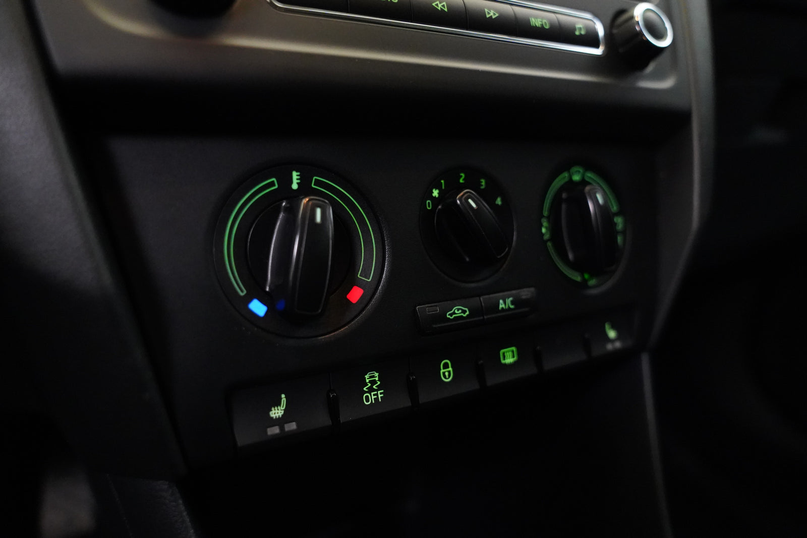 Škoda Rapid 1.2 TSI 63 kW Ambition – foto 22