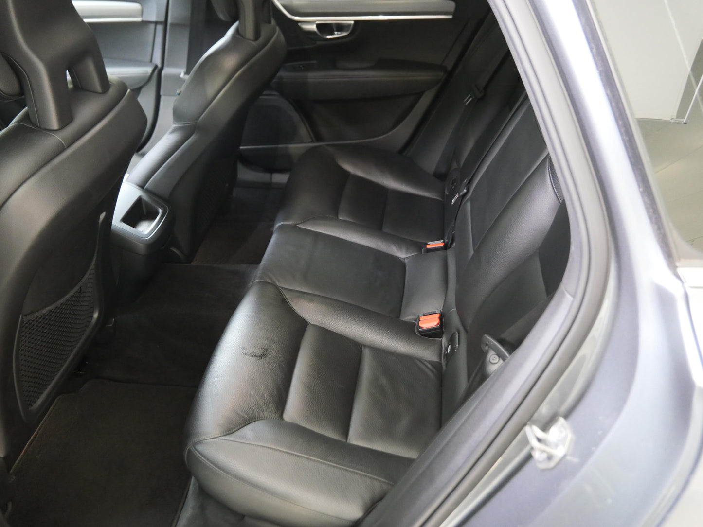 Volvo V90 D4 140 kW Momentum