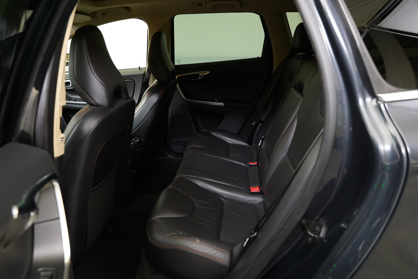 Volvo XC60 2.4 D5 158 kW AWD Summum – foto 22