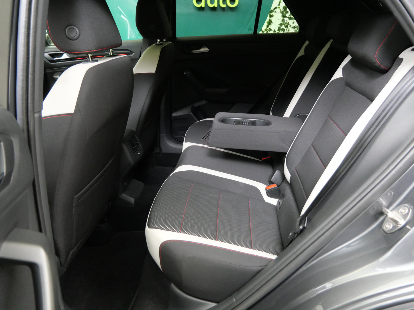 Volkswagen T-Roc 2.0 TSI 140 kW Sport