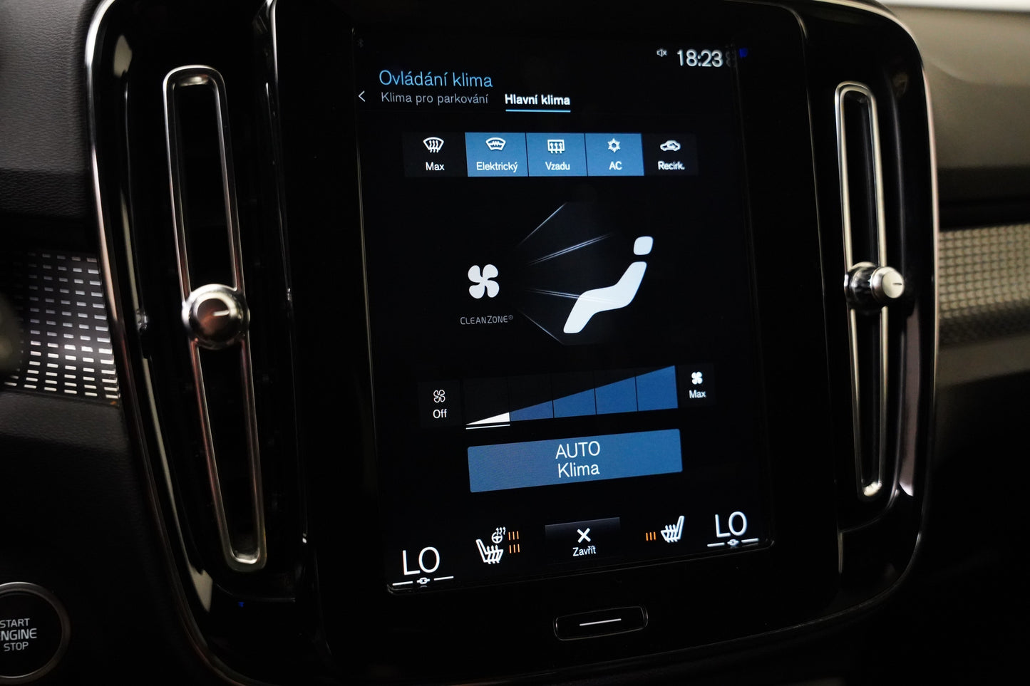 Volvo XC40 2.0 D 140 kW R-design AWD