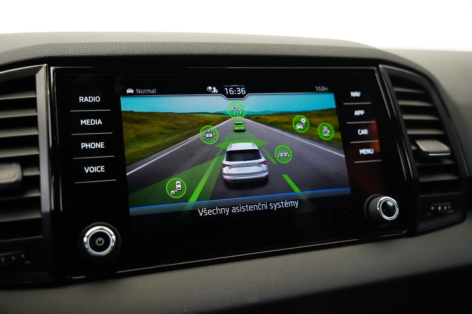 Škoda Karoq 2.0 TDI 110 kW 4x4 Sportline – foto 22